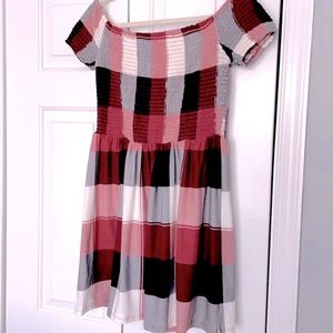 Juniors XL…off the shoulder dress…very stretchy and comfy!